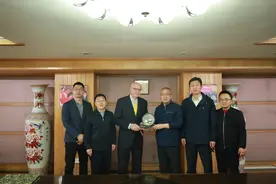 美国生命大学副校长赴四川省骨科医院考察图片