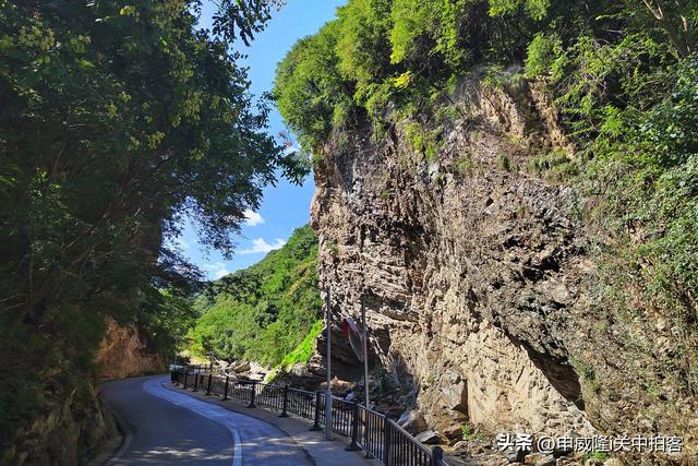 渭南市华州区：游览少华山石门峡景区