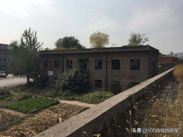 井陉废弃建筑之岩峰卫生院（旧址）