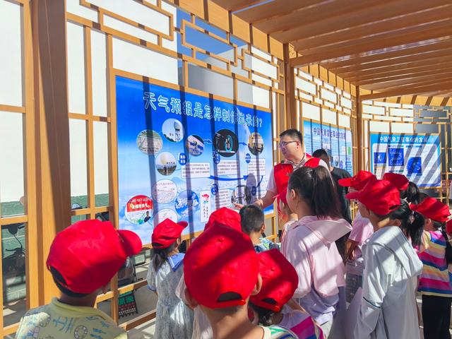 暑期趣研学：高台县科协带孩子们打卡气象科普基地“追云识天”