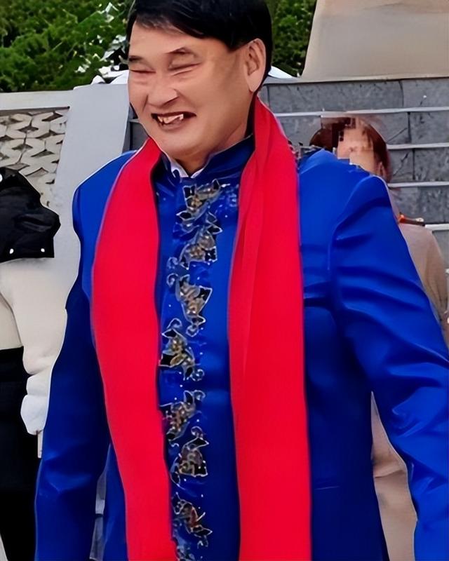 于文华也没想到，大衣哥爆红14年后，如今终于过上了理想生活