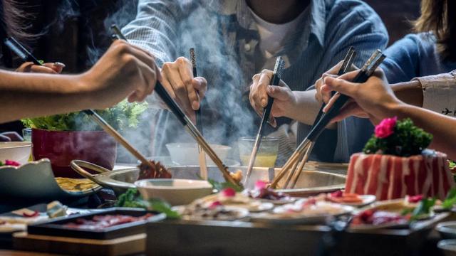 博雅视野｜超九成游客为美食出发，文化体验成美食旅游破局关键
