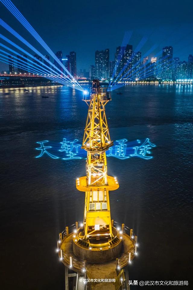 长江地标+1，武汉百里江滩，连起来了!