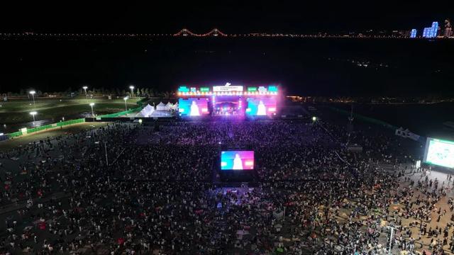 2025哈尔滨草莓音乐节圆满落幕！