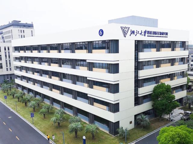从沙漠寻沙到精准制药，AI正在重写现代制药“配方”