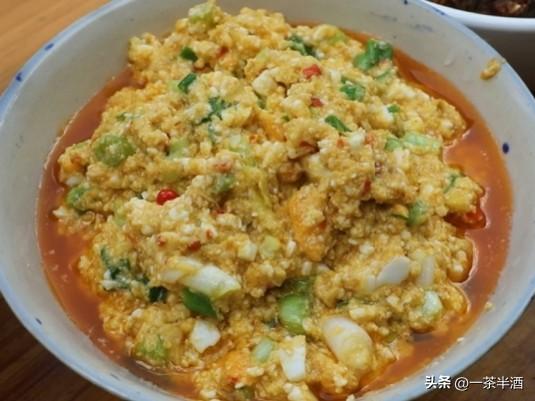 自驾营地：云南红河州免费床车房车露营地停车场主要景点特色美食