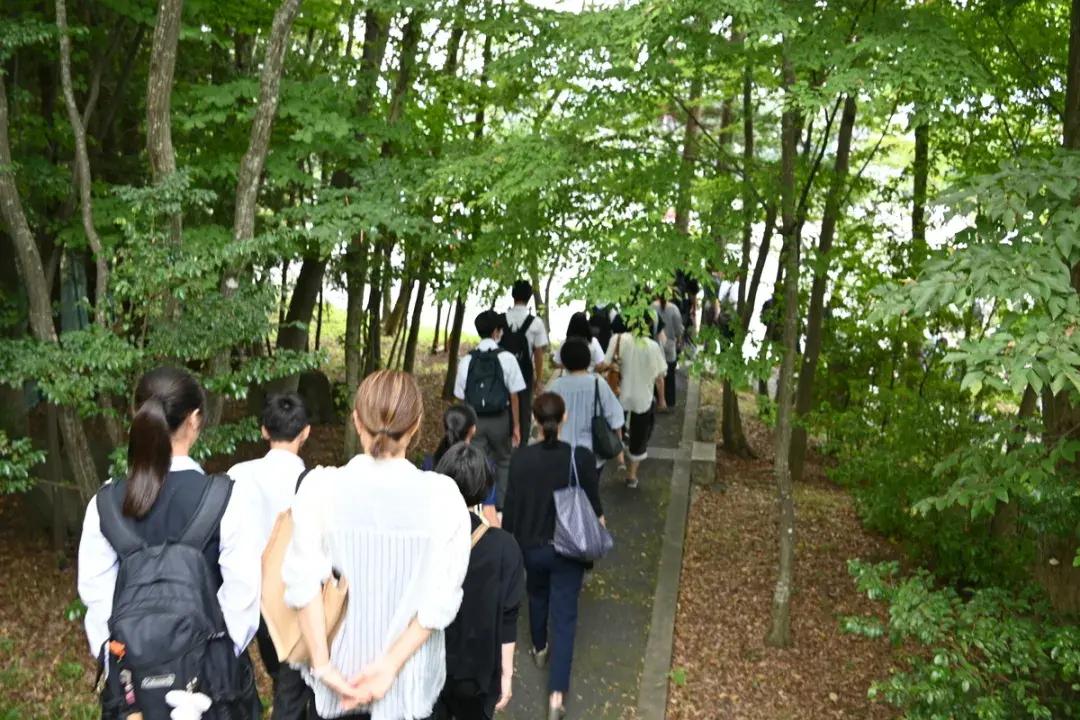 请输入图片描述 请输入图片描述