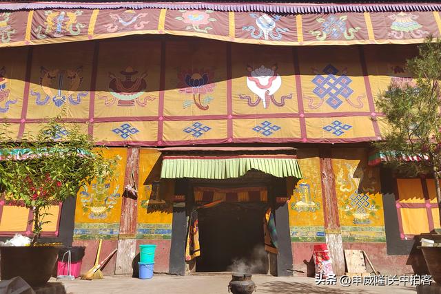 山南市：走进昌珠寺