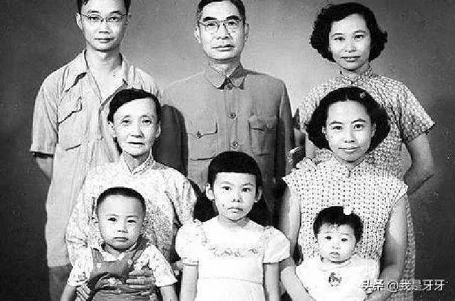 一场婚外情，害死两任妻子，子女报复让他绝望