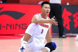 是谁要毁了易建联？身份证像是p的，拿钱还曝光，太下作了！图片