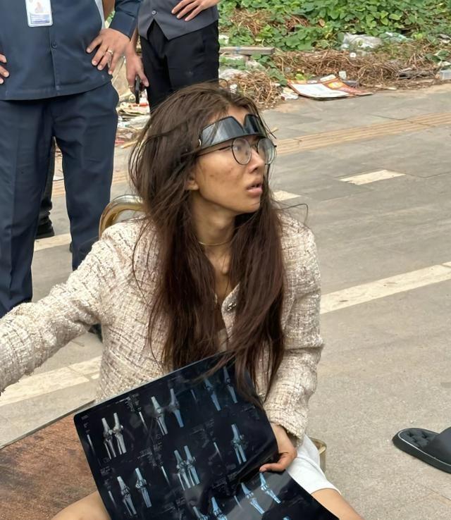 流落柬埔寨的吴某桢，疑似腿摔断染上病，已成废人，知情人曝更多