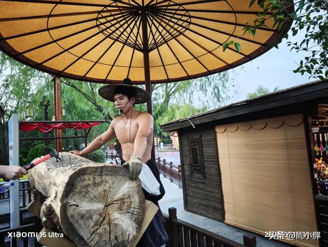 清明上河园在借鉴万岁山,也在坚守清明上河园