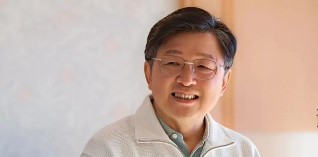 《四喜》直到翻出冯志遗嘱，沈明珠才懂，婆婆夺孙的真正心思