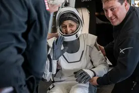 每天4美元补贴？NASA宇航员滞留太空9个月，加班费引热议图片