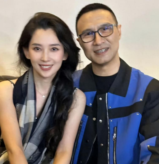 离婚不到3年，46岁章子怡再次传出喜讯，撕碎了汪峰仅剩的"体面"