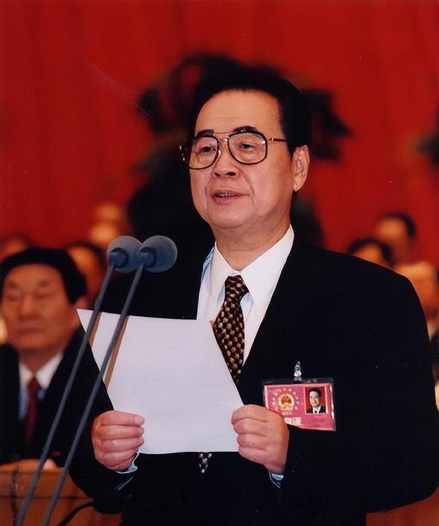 李鹏坦白和周恩来的真实关系：别人都说我是他的养子，这不正确