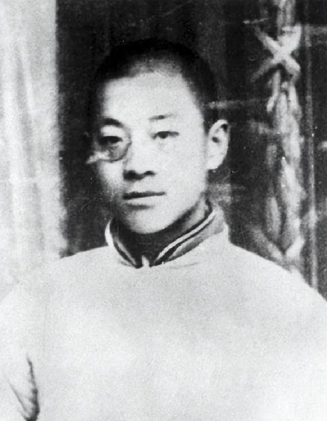他是毛主席最钦佩的人，周恩来提起他时，毛主席：此人胜我十倍