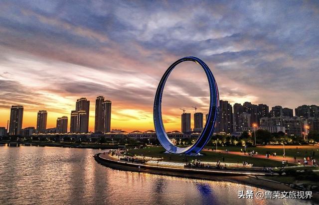 荣成霞光记：山海之间的奇幻诗篇