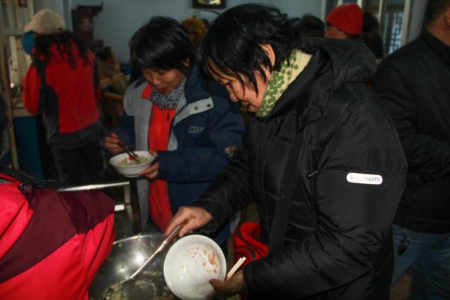 十二年前我在千山五龙宫寺庙吃粥！