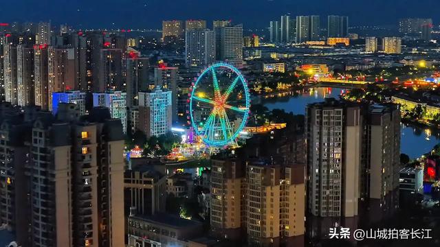 四川神奇的县城，明明离海很远，为何却是网友眼中的“看海”城市