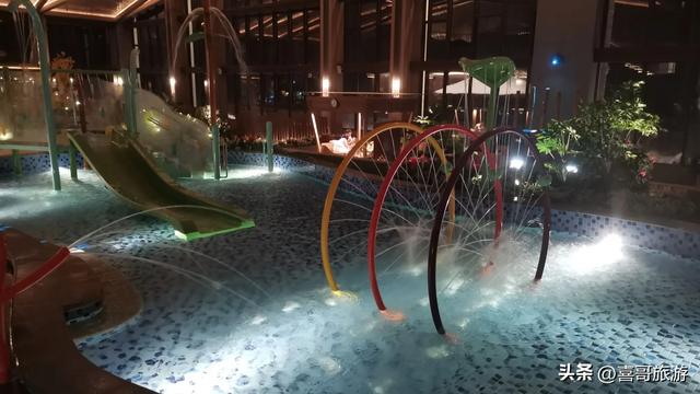 长白山隐藏的“地心热汤”！64.9℃火山温泉，边看雪边泡澡太绝了