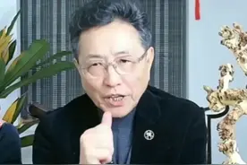 马三立弟子常宝丰直播说：杨议当初想拜侯耀文，我现在可以收杨议图片