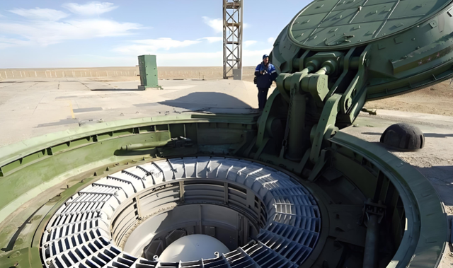 五角大楼盯着中国西北的戈壁滩失眠：100枚洲际导弹摆在明面？