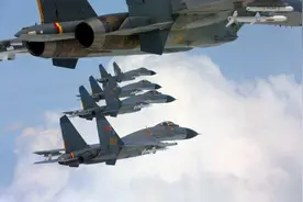 力不从心！解放军“两面绕台”拦腰截断，南海局势美国难以掌控图片