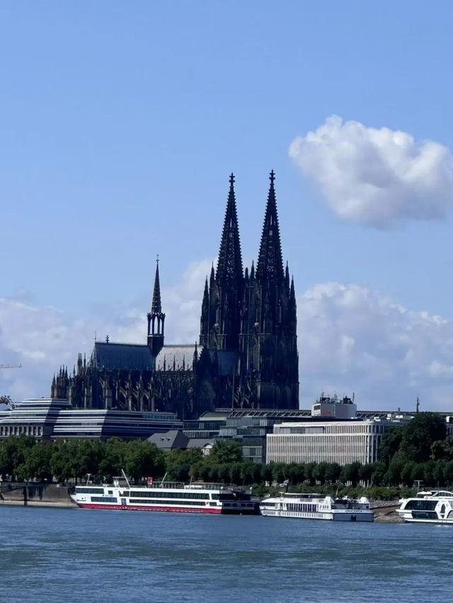维京游轮＝夕阳红旅行团？真实体验大曝光，游轮旅游大写真！