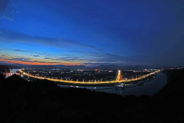 当横江昼夜流转，我在休宁把夏天过成了诗 | 皖美夏日