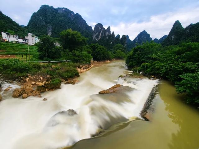 美丽的风景在路上!
