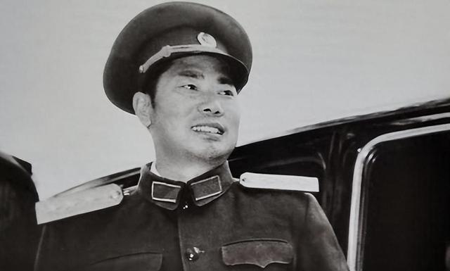 开国上将杨得志真是老当益壮，80岁再娶妻，夫妻俩一起生活了4年