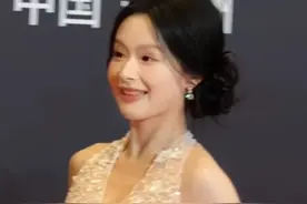 苏州这一夜，70多位短剧演员走红毯，没了美颜滤镜，遍地普男普女图片