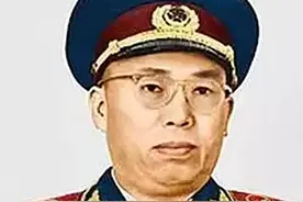 罗荣桓：唯一政工出身的元帅，山东敌后战场独当一面，溘然长逝毛主席悲书“国有疑难可问谁”图片