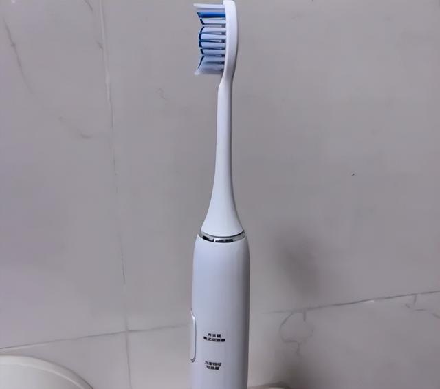 电动牙刷哪个牌子好？实测十大热门推荐机型，百元价位高端款！