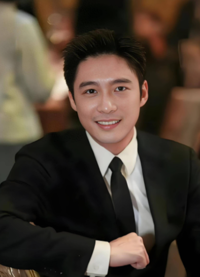 郭晶晶也没想到，79岁公公霍震霆再破天花板	，让整个豪门圈沉默了