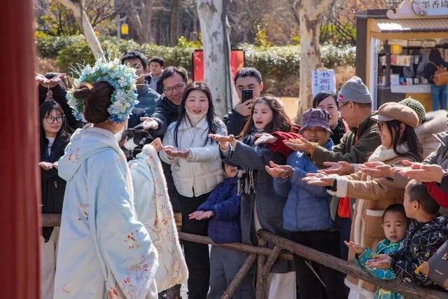 开封，你暖到我了！