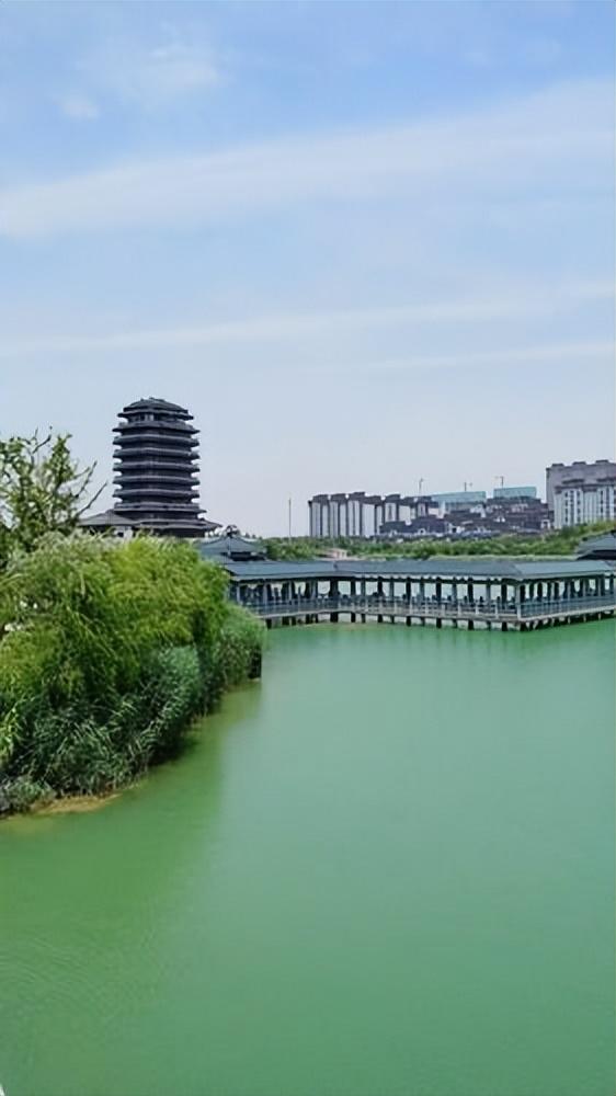 不去西湖去县城,“反向旅游”火爆国庆，小城更有性价比!