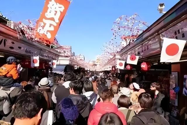 好言难劝该死的鬼？赴日旅游警示下，执意飞日本的国人到底图什么