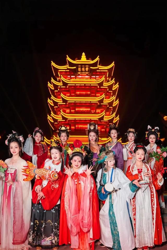 看完心跳加速，一键重温2025楼楼的名场面