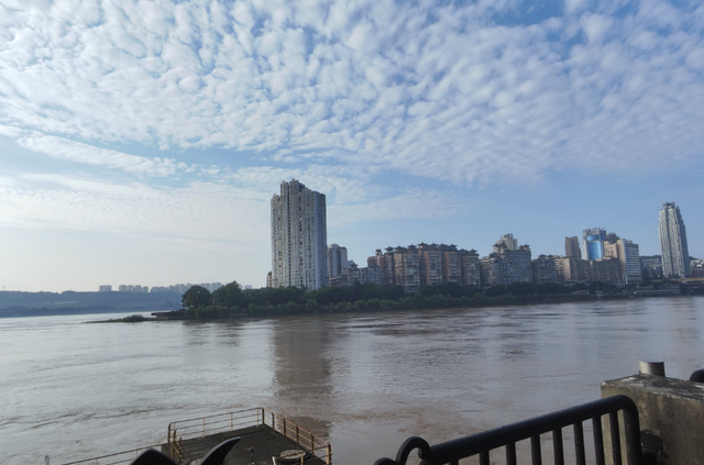 不营销不扎堆！山水小城日常即旅行，待过就不想离开