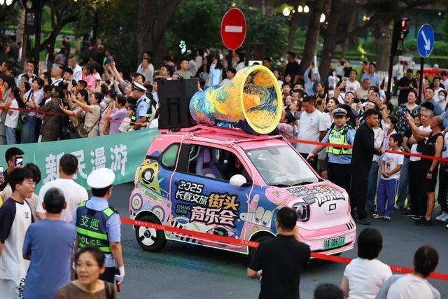 新民大街，越夜越精彩