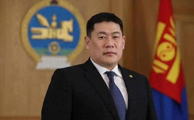 中国的优势！哈佛教授：不要高估中国，美已经控制了中国的命脉