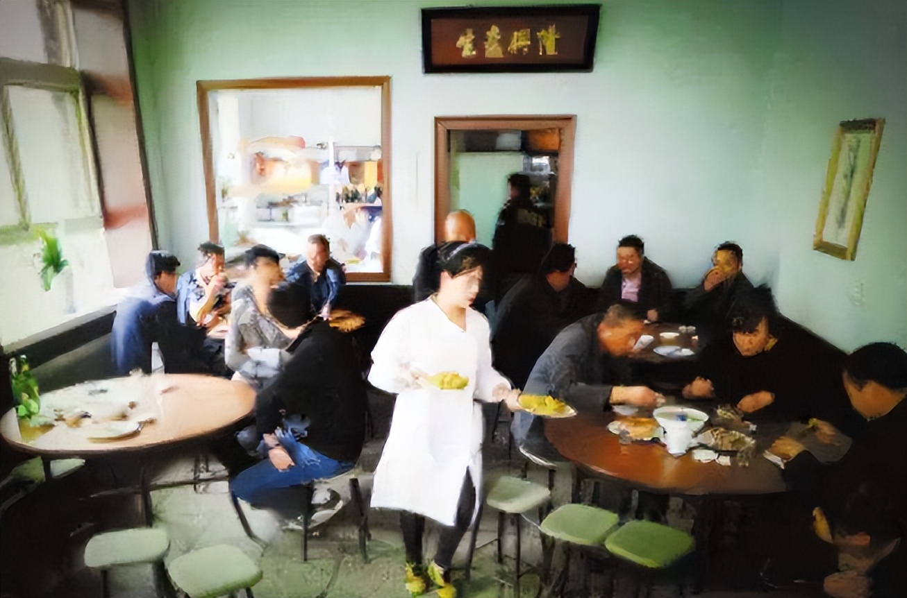 中国第一位办手机号码的人,当时号码随便选,最终他挑了什么号?(图7) 中国第一位办手机号码的人,当时号码随便选,最终他挑了什么号?(图7)