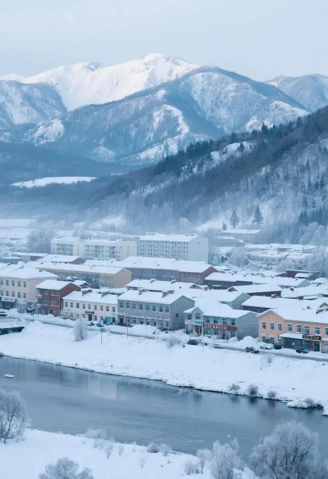 长白山冬日限定：冰封天池、雾凇魔界，一场与天地对话的旅程