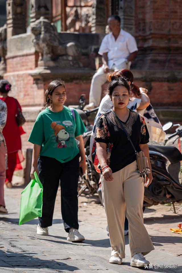 尼泊尔摄影之旅（19）——巴德岗杜巴广场（人文篇）