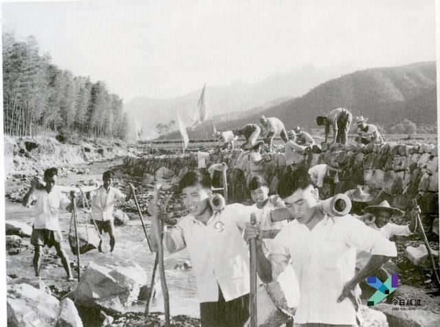 绍兴山区小村,曾经闻名全国的“江南大寨”,引来10万游客打卡