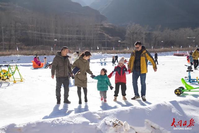 冬游新地标!灵丘云朵驿栈冰雪嘉年华,承包你的冬日狂欢