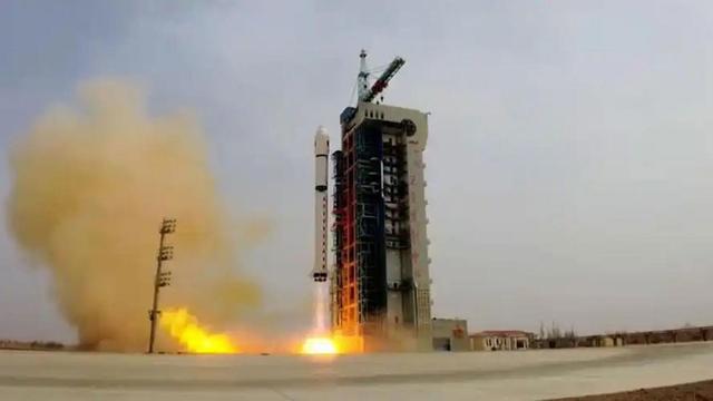 440公斤“小块头”能做什么？我国小卫星升空，让遥感圈坐不住了!
