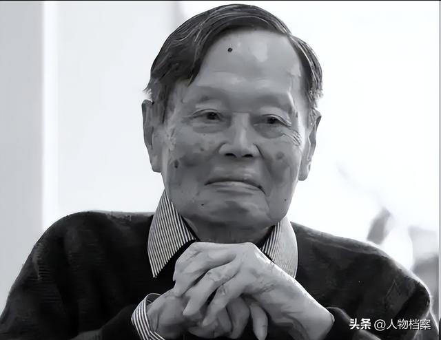 杨振宁去世才3天，恶心的事情发生了，还不止一件！